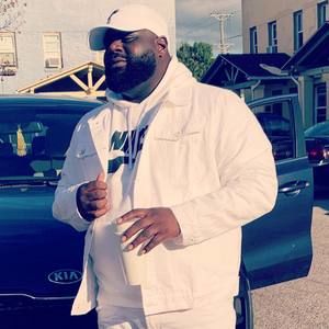 Meet your Posher, Cameron